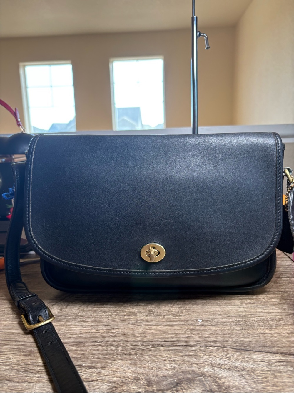 1995 Coach City bag Black Leather with Gold Turnlock